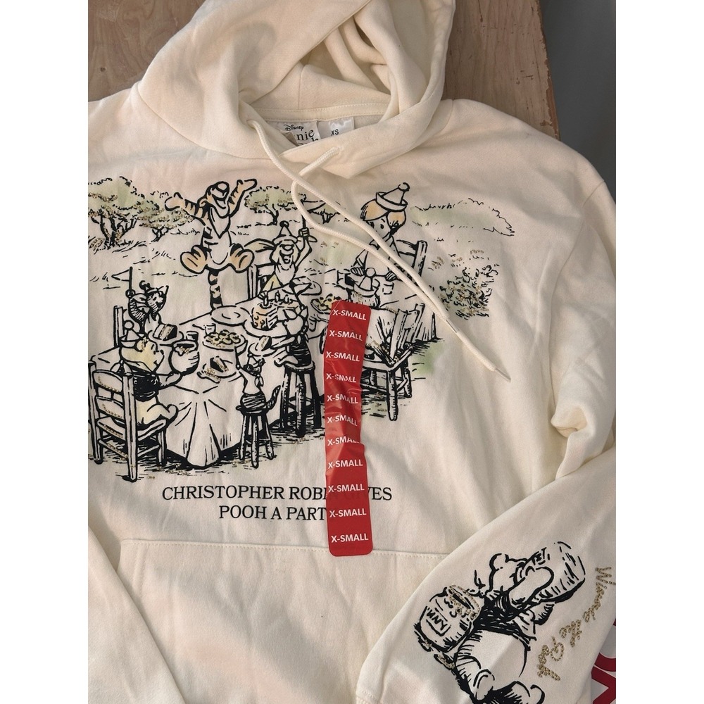 New Disney "Christopher Robin Gives Pooh a‎ Party" Winnie the Pooh Hoodie, XS